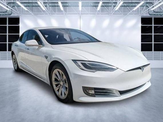 TESLA MODEL S 2016 5YJSA1E2XGF139747 image